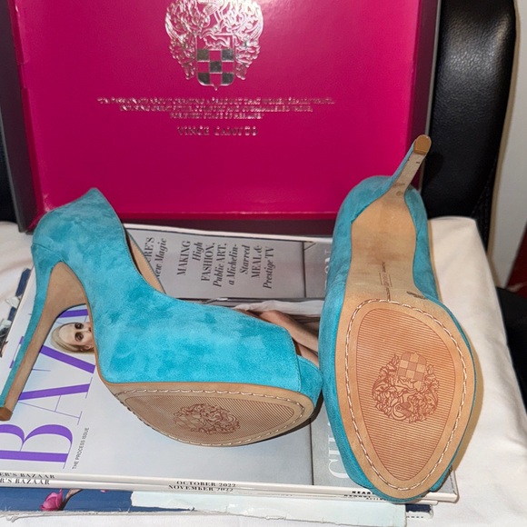 Vince Camuto Turquoise Peep-Toe Heels - Picture 8 of 12
